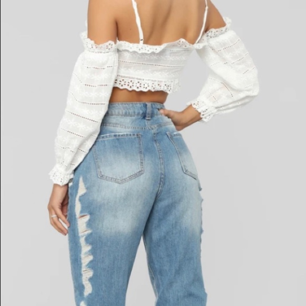White Top - Picture 3 of 5